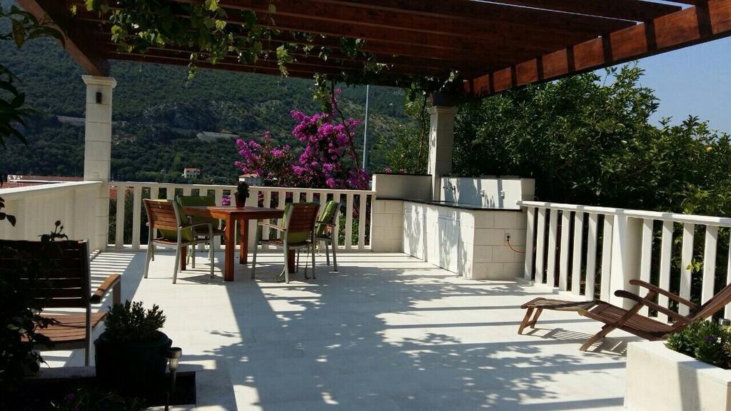 Apartments Husanovic Quận Mokošica Ngoại thất bức ảnh